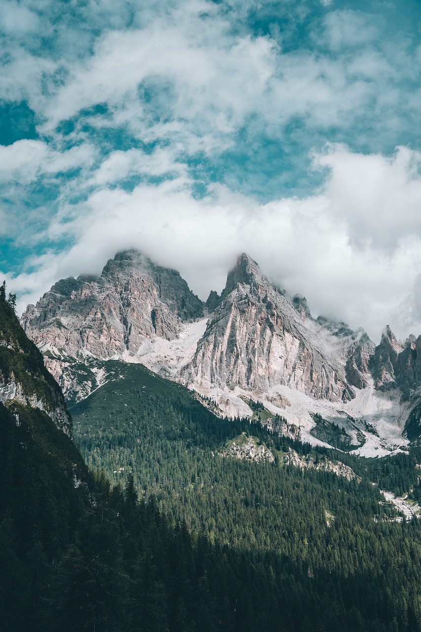 discover the world with our comprehensive travel guide, featuring tips, destinations, and experiences to inspire your next adventure. explore cultures, cuisines, and hidden gems that await you.