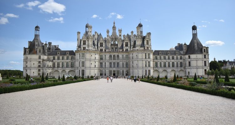 explore the rich tapestry of history through iconic historic sites. discover ancient monuments, architectural marvels, and culturally significant landmarks that tell the stories of our past and connect us to different eras and civilizations.