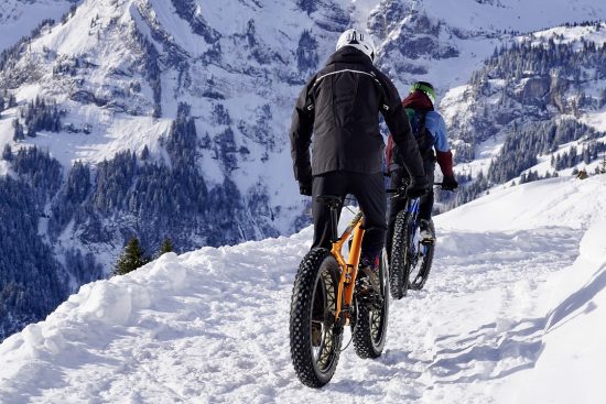 discover the exhilarating world of cycling, from stunning trails to competitive races. explore tips, gear recommendations, and cycling events that will elevate your ride and inspire your next adventure.
