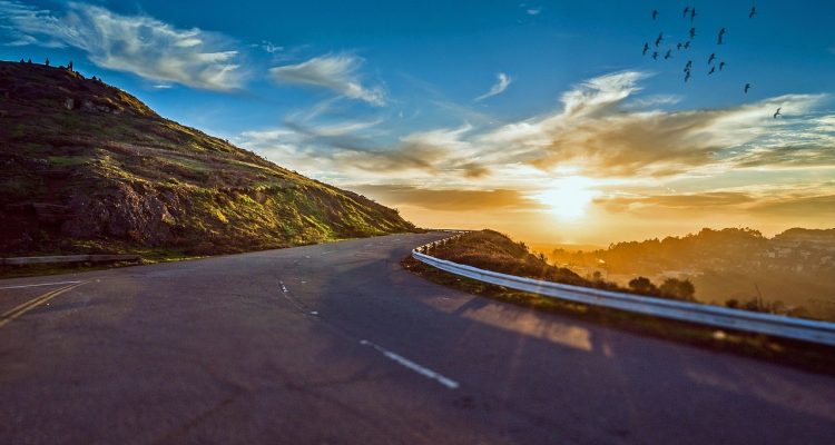 discover essential road trip hacks to enhance your travel experience, from packing tips to navigation secrets. make every mile enjoyable and stress-free with our expert advice and practical insights!