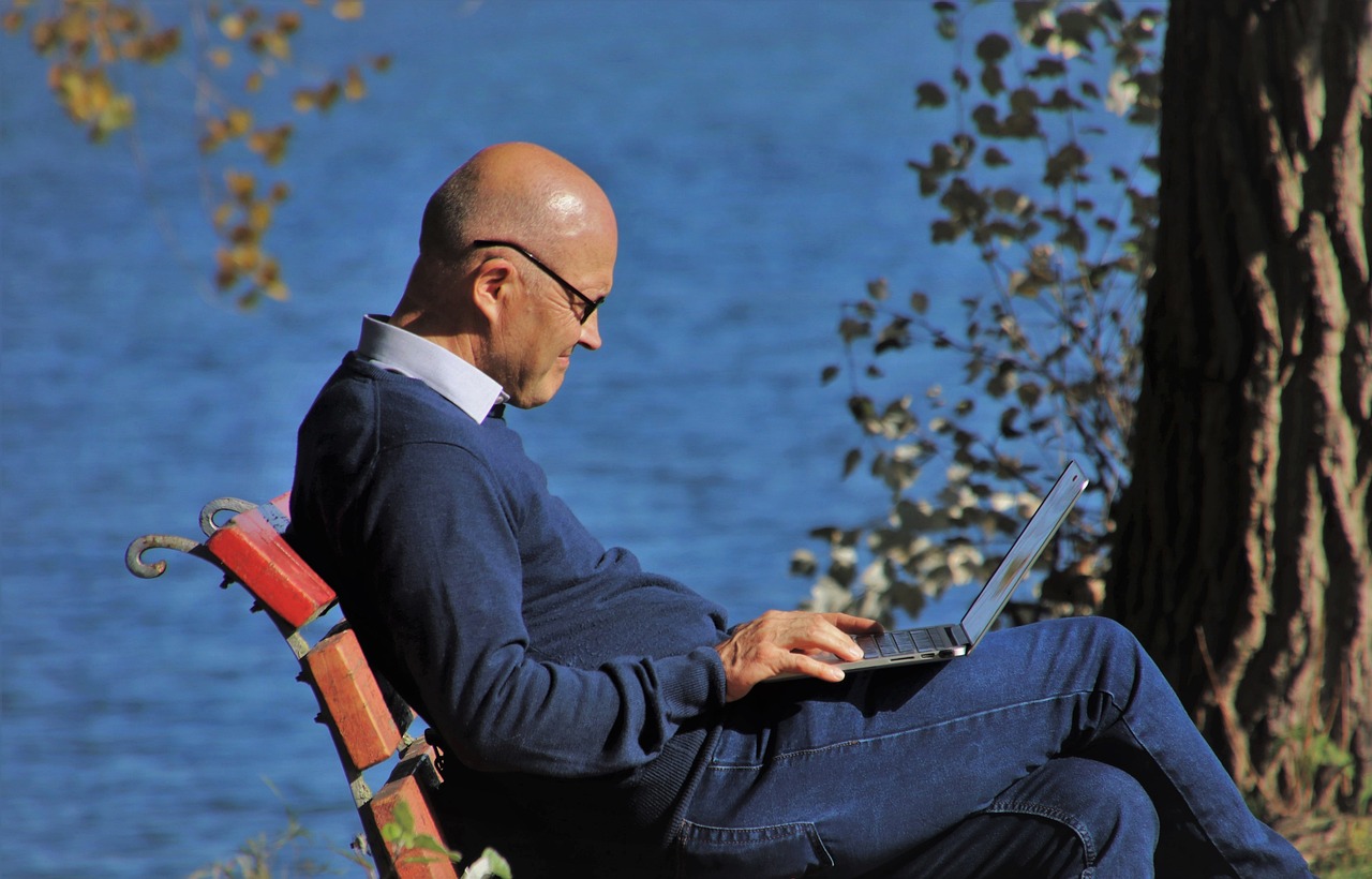 explore the captivating world of travel bloggers as they share their adventures, tips, and insights. discover breathtaking destinations, authentic experiences, and invaluable travel advice from influencers who inspire wanderlust in all of us.